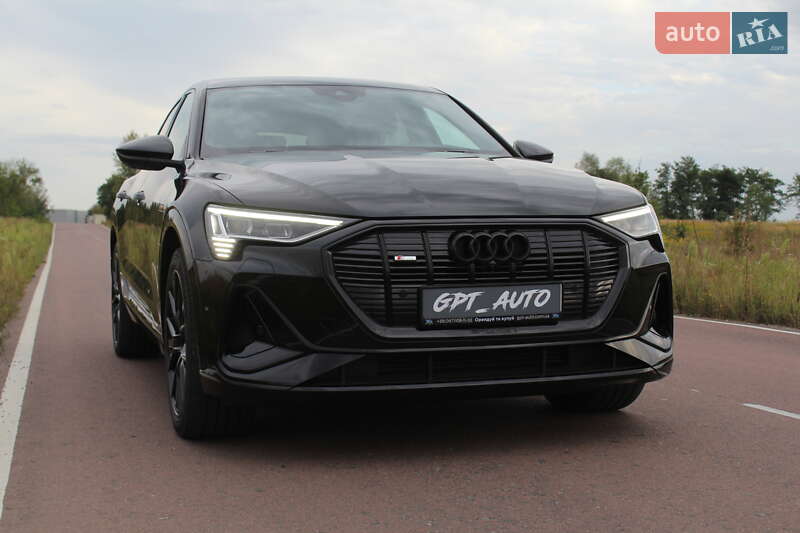 Позашляховик / Кросовер Audi e-tron 2023 в Києві