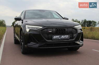 Внедорожник / Кроссовер Audi e-tron 2023 в 
