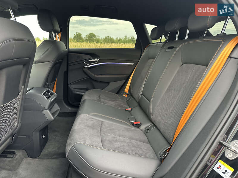 Позашляховик / Кросовер Audi e-tron 2023 в Києві