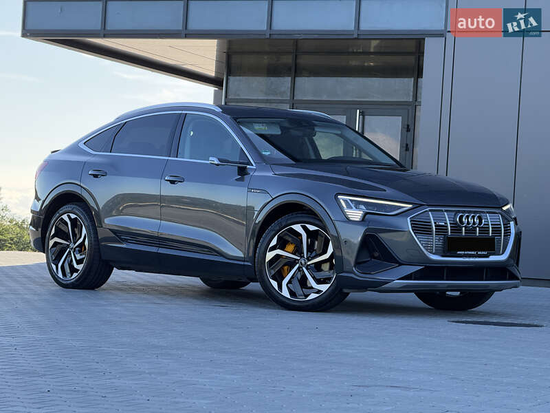 Позашляховик / Кросовер Audi e-tron 2020 в Чернівцях