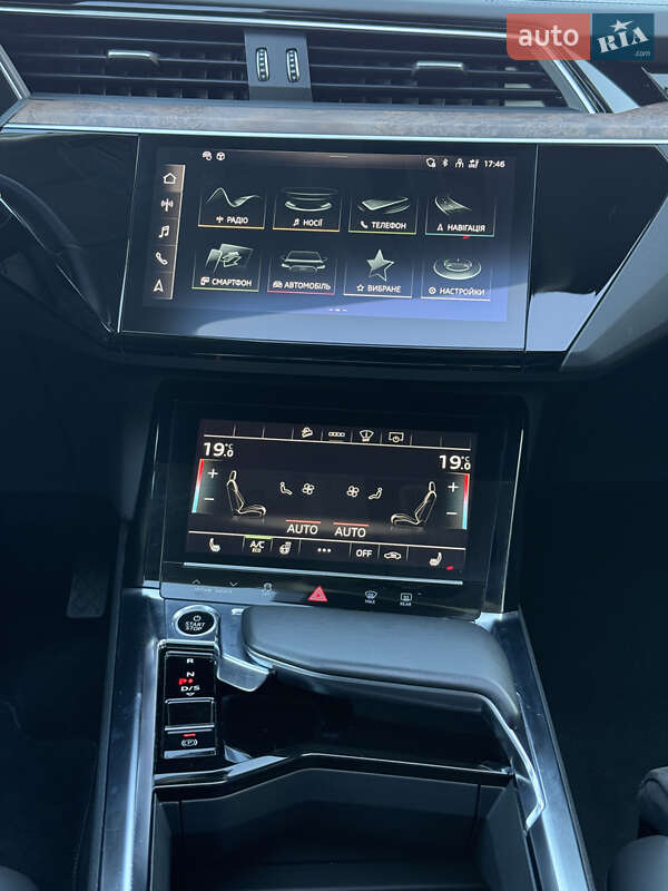 Позашляховик / Кросовер Audi e-tron 2020 в Чернівцях