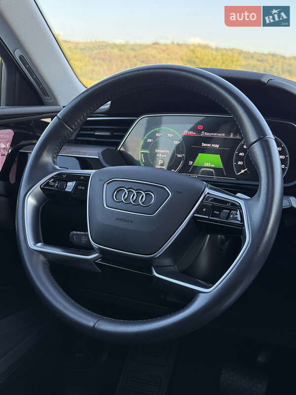 Позашляховик / Кросовер Audi e-tron 2020 в Чернівцях