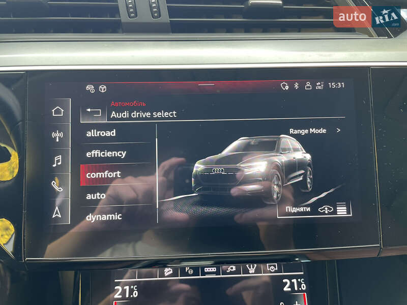 Позашляховик / Кросовер Audi e-tron 2023 в Львові