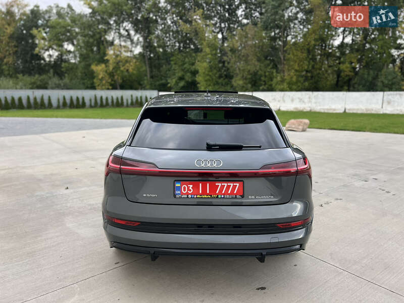 Позашляховик / Кросовер Audi e-tron 2021 в Луцьку