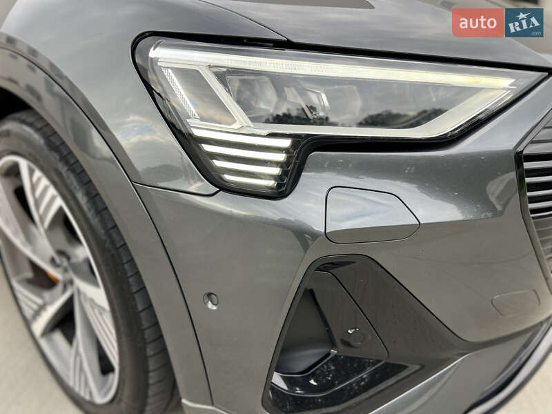 Позашляховик / Кросовер Audi e-tron 2021 в Луцьку