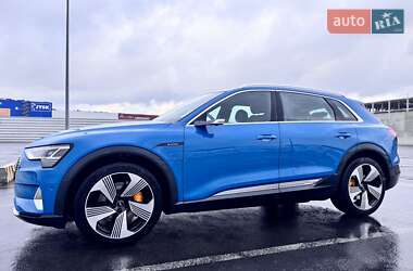 Позашляховик / Кросовер Audi e-tron 2019 в 