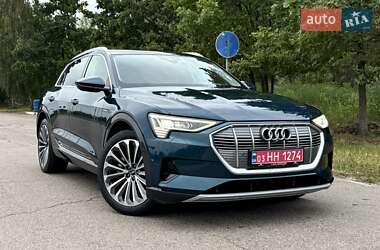 Внедорожник / Кроссовер Audi e-tron 2021 в 