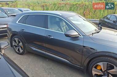 Внедорожник / Кроссовер Audi e-tron 2019 в 