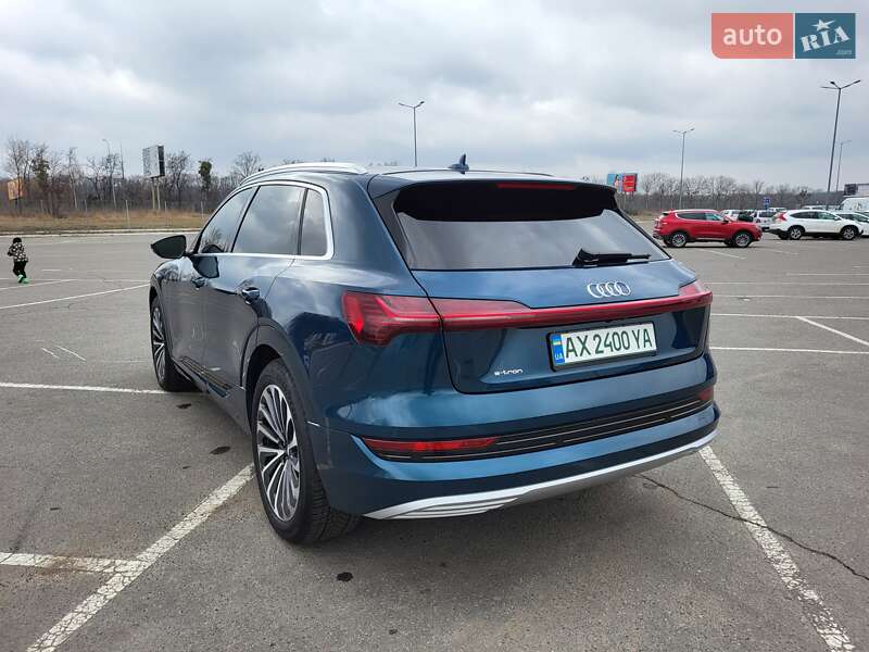 Внедорожник / Кроссовер Audi e-tron 2019 в Полтаве