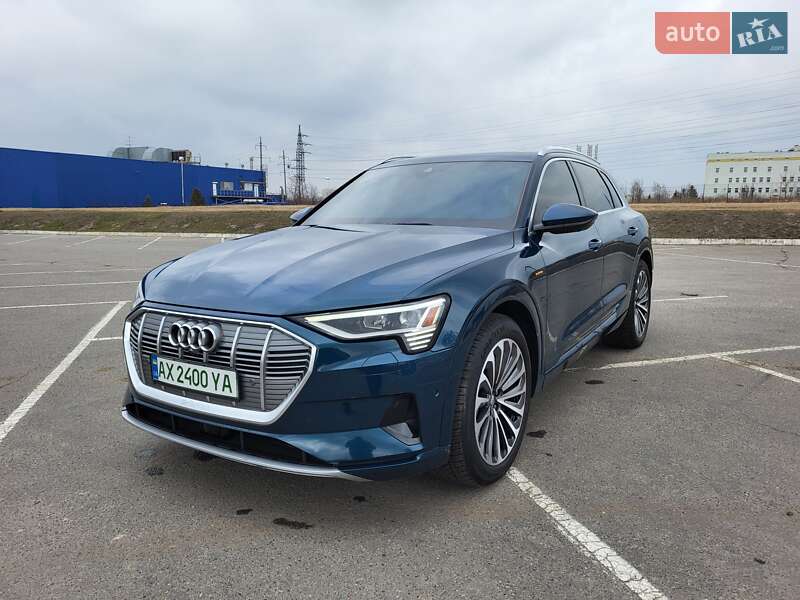 Внедорожник / Кроссовер Audi e-tron 2019 в Полтаве