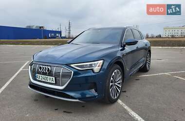 Позашляховик / Кросовер Audi e-tron 2019 в 