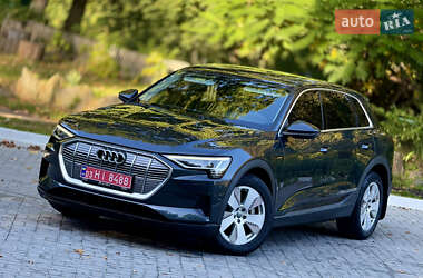 Внедорожник / Кроссовер Audi e-tron 2019 в 