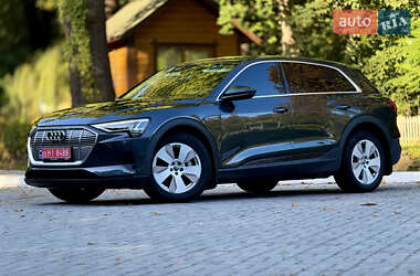 Внедорожник / Кроссовер Audi e-tron 2019 в 