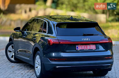 Внедорожник / Кроссовер Audi e-tron 2019 в 