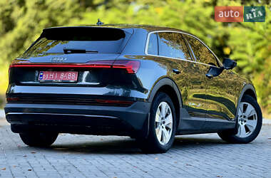 Внедорожник / Кроссовер Audi e-tron 2019 в 