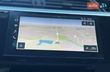 Внедорожник / Кроссовер Audi e-tron 2019 в 