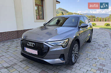 Позашляховик / Кросовер Audi e-tron 2020 в 