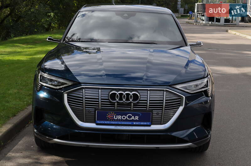 Внедорожник / Кроссовер Audi e-tron 2019 в Киеве