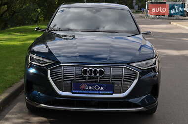 Позашляховик / Кросовер Audi e-tron 2019 в 