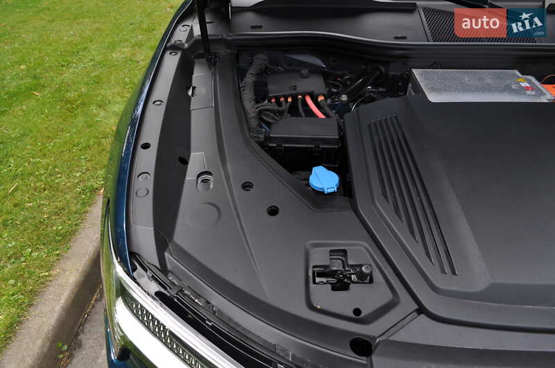 Внедорожник / Кроссовер Audi e-tron 2019 в Киеве