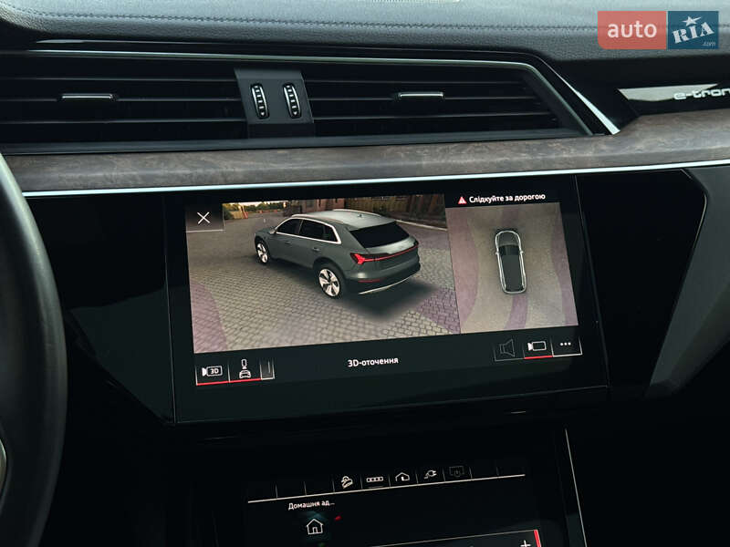 Позашляховик / Кросовер Audi e-tron 2022 в Мукачевому