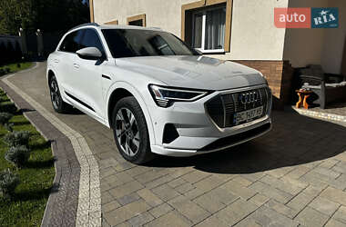 Позашляховик / Кросовер Audi e-tron 2022 в Золочеві