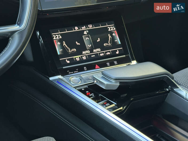 Позашляховик / Кросовер Audi e-tron 2020 в Дрогобичі