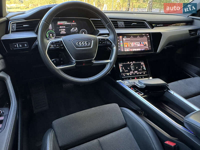 Позашляховик / Кросовер Audi e-tron 2020 в Дрогобичі