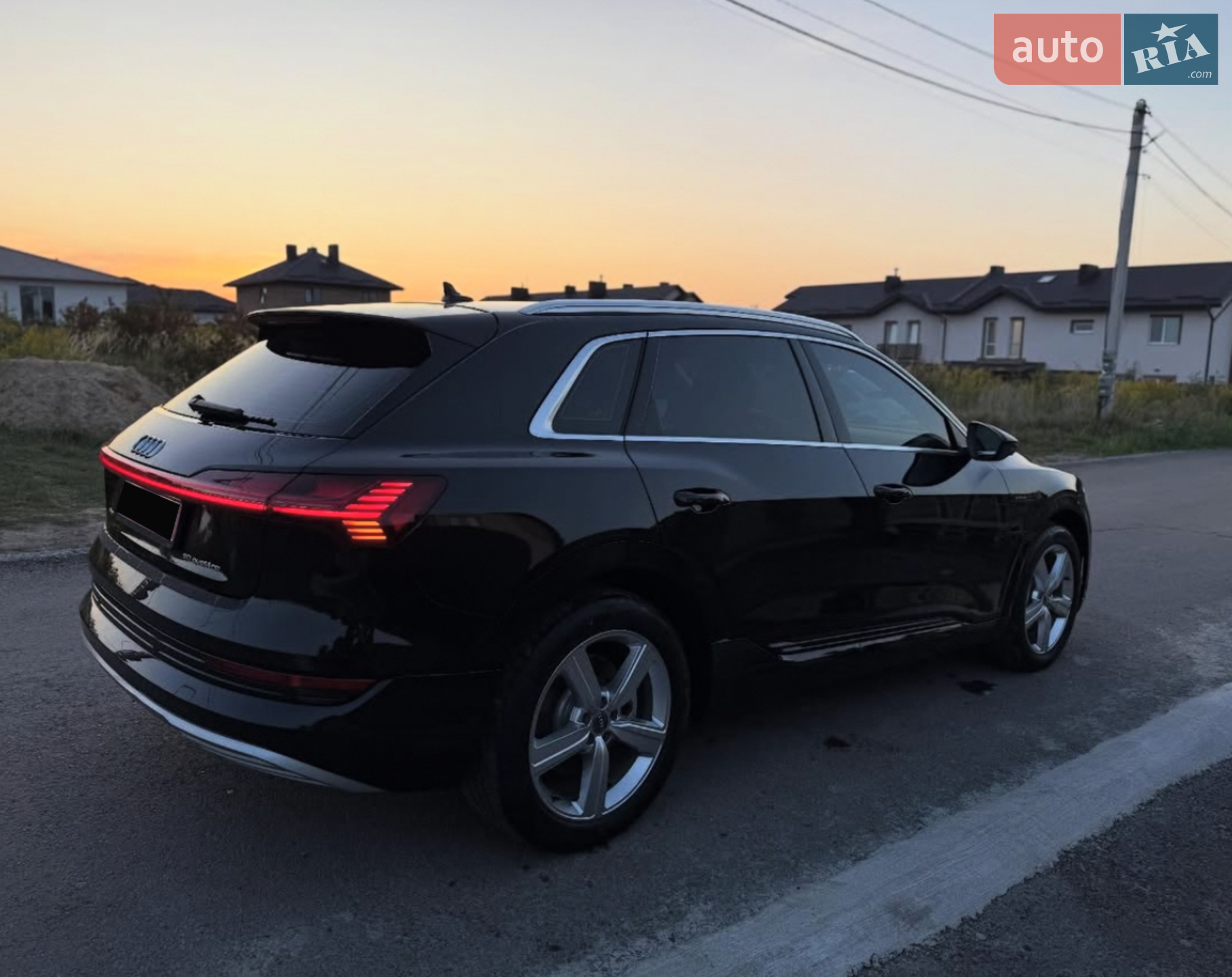 2019 Audi e-tron - мініатюра 6