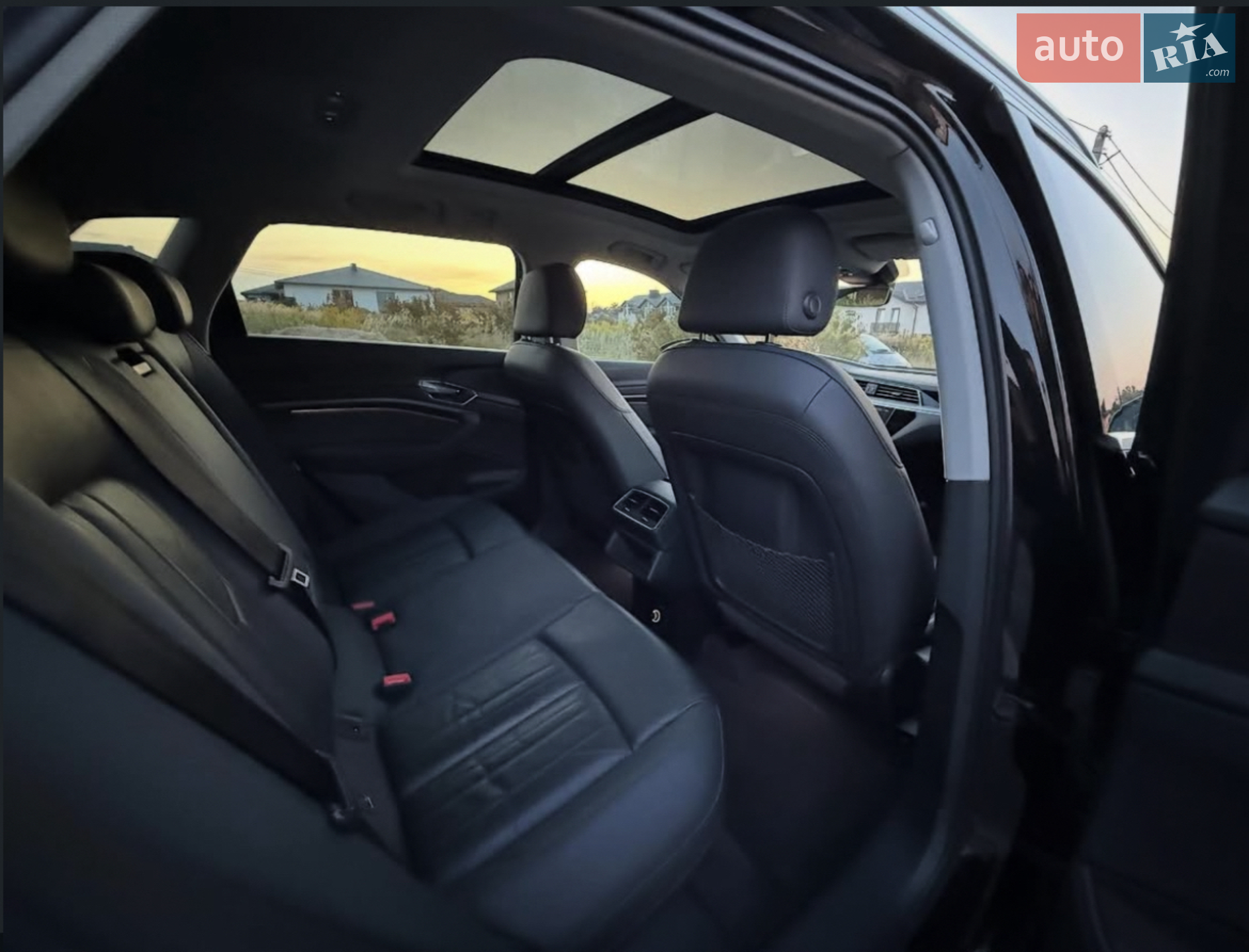 2019 Audi e-tron - мініатюра 13