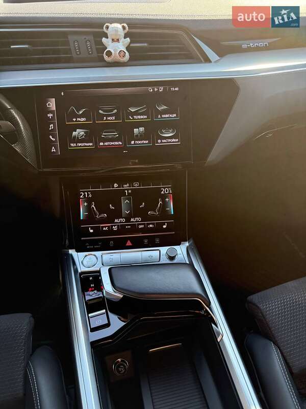 Позашляховик / Кросовер Audi e-tron 2020 в Дніпрі