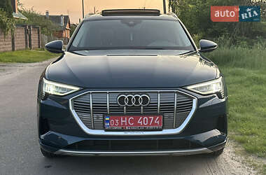 Позашляховик / Кросовер Audi e-tron 2019 в 