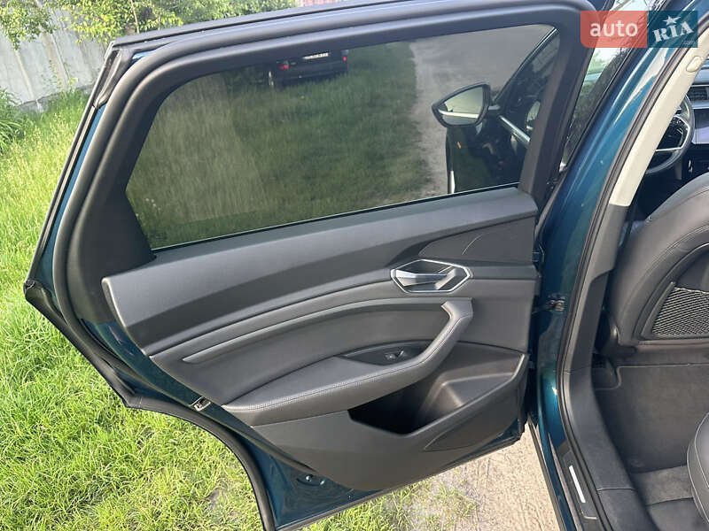 Внедорожник / Кроссовер Audi e-tron 2019 в Ровно фото 42 Внедорожник / Кроссовер Audi e-tron 2019 в Ровно