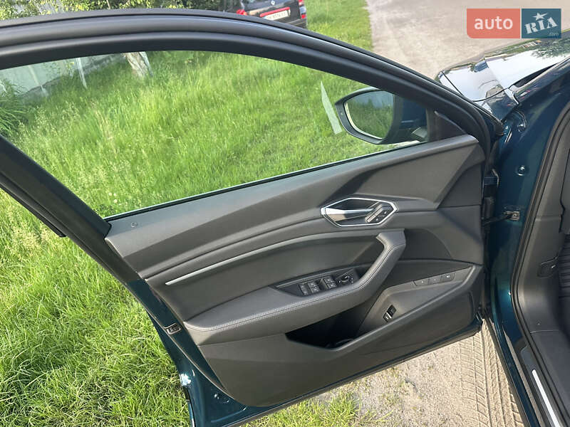 Внедорожник / Кроссовер Audi e-tron 2019 в Ровно фото 51 Внедорожник / Кроссовер Audi e-tron 2019 в Ровно