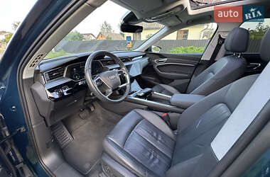Позашляховик / Кросовер Audi e-tron 2019 в 