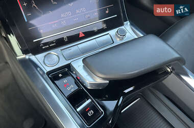 Позашляховик / Кросовер Audi e-tron 2019 в 