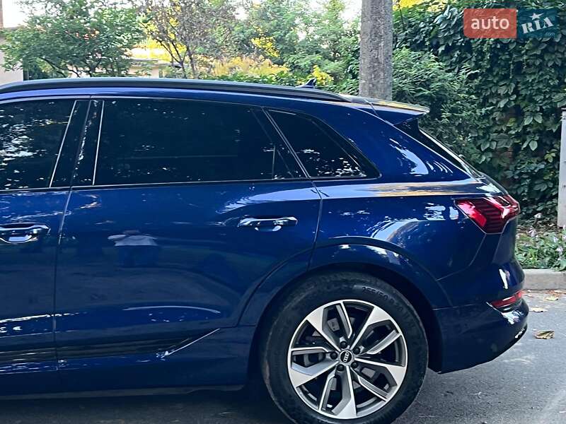 Внедорожник / Кроссовер Audi e-tron 2021 в Киеве фото 8 Внедорожник / Кроссовер Audi e-tron 2021 в Киеве