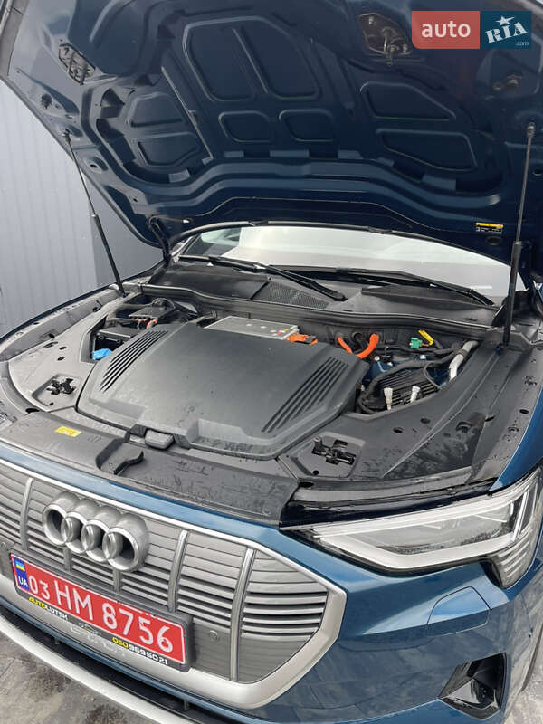 Позашляховик / Кросовер Audi e-tron 2020 в Луцьку