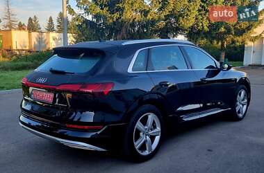 Позашляховик / Кросовер Audi e-tron 2020 в 