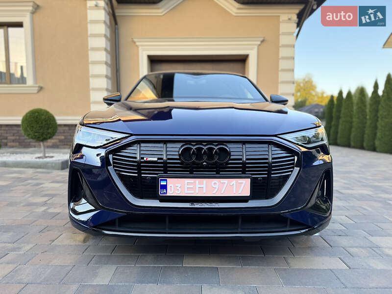 Внедорожник / Кроссовер Audi e-tron 2022 в Черновцах