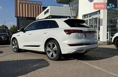 Внедорожник / Кроссовер Audi e-tron 2020 в 