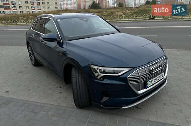 Позашляховик / Кросовер Audi e-tron 2020 в 