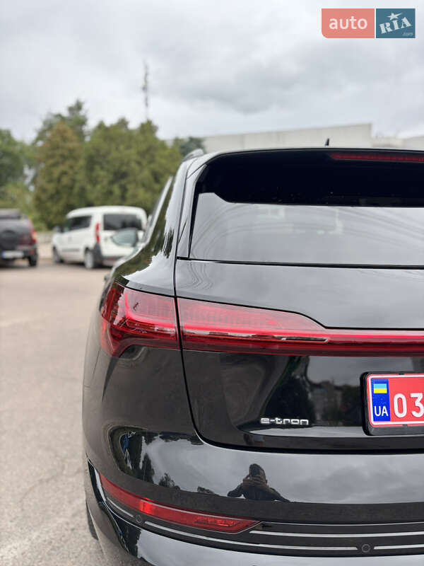Внедорожник / Кроссовер Audi e-tron 2019 в Черкассах фото 11 Внедорожник / Кроссовер Audi e-tron 2019 в Черкассах