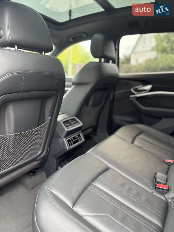 Внедорожник / Кроссовер Audi e-tron 2019 в Черкассах фото 23 Внедорожник / Кроссовер Audi e-tron 2019 в Черкассах