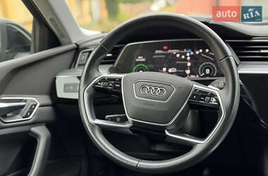 Внедорожник / Кроссовер Audi e-tron 2020 в 