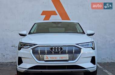 Позашляховик / Кросовер Audi e-tron 2020 в 