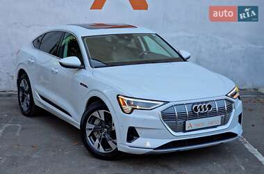 Позашляховик / Кросовер Audi e-tron 2020 в 