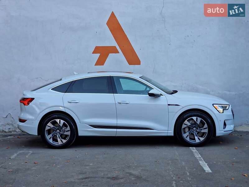 Позашляховик / Кросовер Audi e-tron 2020 в Одесі