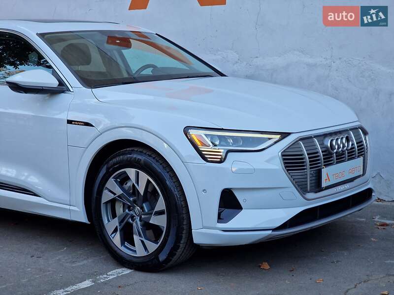 Позашляховик / Кросовер Audi e-tron 2020 в Одесі