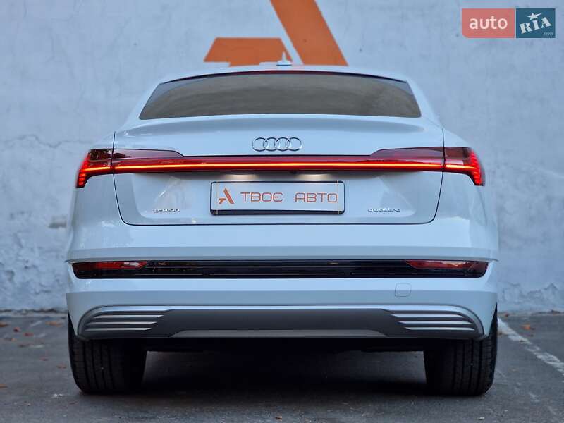 Внедорожник / Кроссовер Audi e-tron 2020 в Одессе
